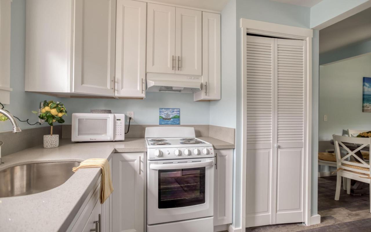 Driftwood Villa Rockaway Beach Exterior photo